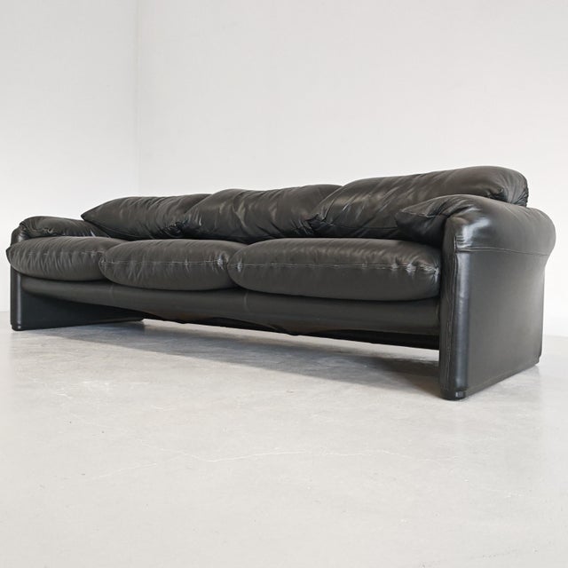 Black Leather Maralunga Sofa, 1970s For Sale - Image 13 of 18