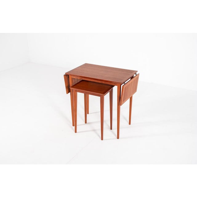 Vintage Scandinavian Extendable Nesting Tables, Denmark, 1960s, Set of 2 For Sale - Image 4 of 11