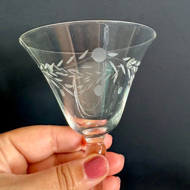Vintage Willow Moon Champagne Glasses, Set of 7 - By Pioneer - Mid Century Etched Crystal Sparkling Wine Coupes For Sale - Image 4 of 7