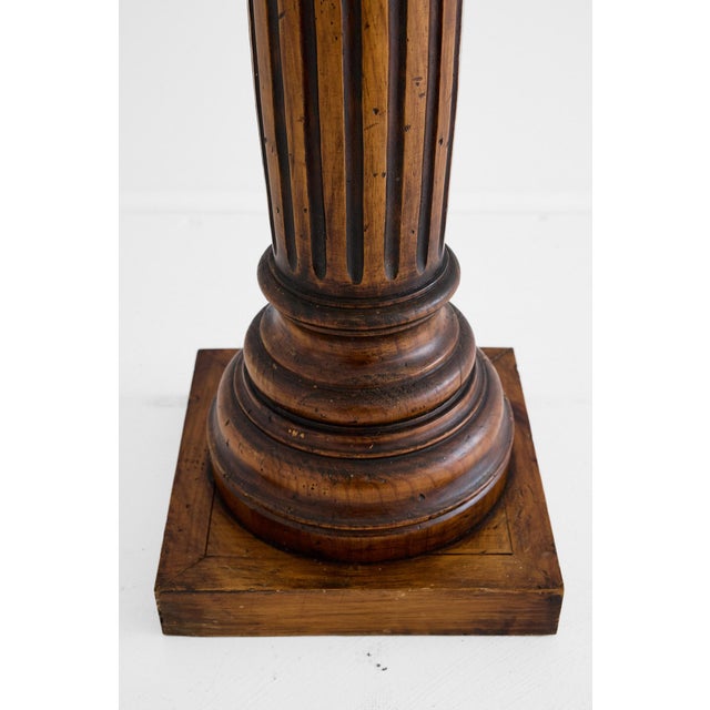Early 20th Century Walnut Fluted Column Pedestal or Plant Stand, c.1940 For Sale In Atlanta - Image 6 of 16