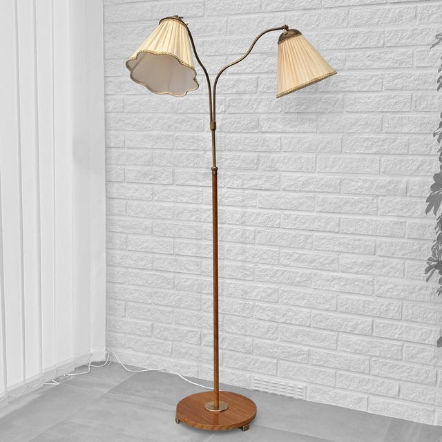 Swedish Modern Floor Lamp in Brass and Teak, Sweden, 1930s For Sale - Image 17 of 17