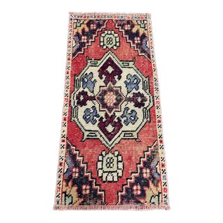 Turkish Yastik Rug 1'4" x 2'10" For Sale