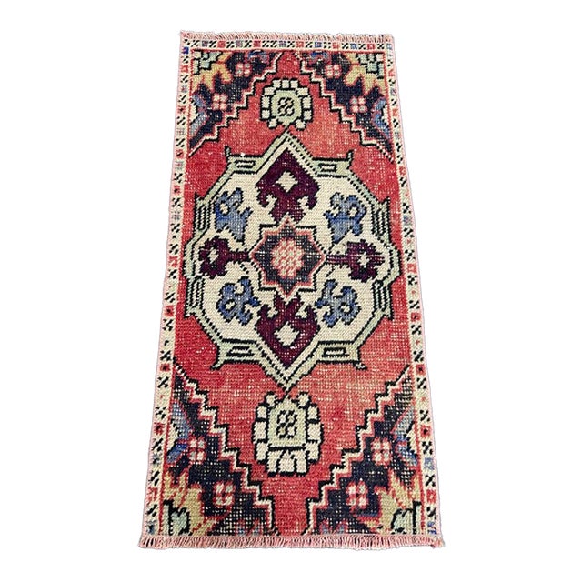 Turkish Yastik Rug 1'4" x 2'10" For Sale