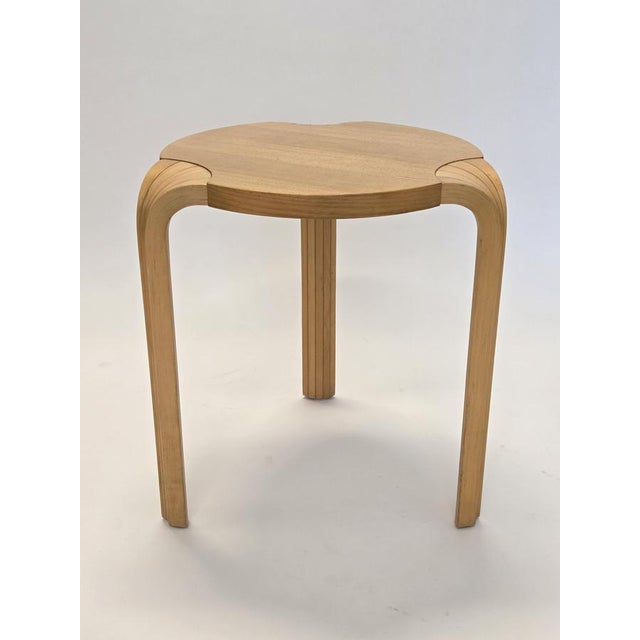 Mid-Century Modern Vintage Stool X600 by Alvar Aalto for Artek, Finland, 1960s For Sale - Image 3 of 9