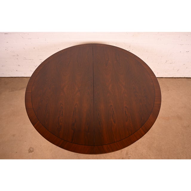 Herter Brothers R. J. Horner Style Antique Victorian Carved Rosewood Pedestal Extension Dining Table | Newly Refinished For Sale - Image 4 of 14