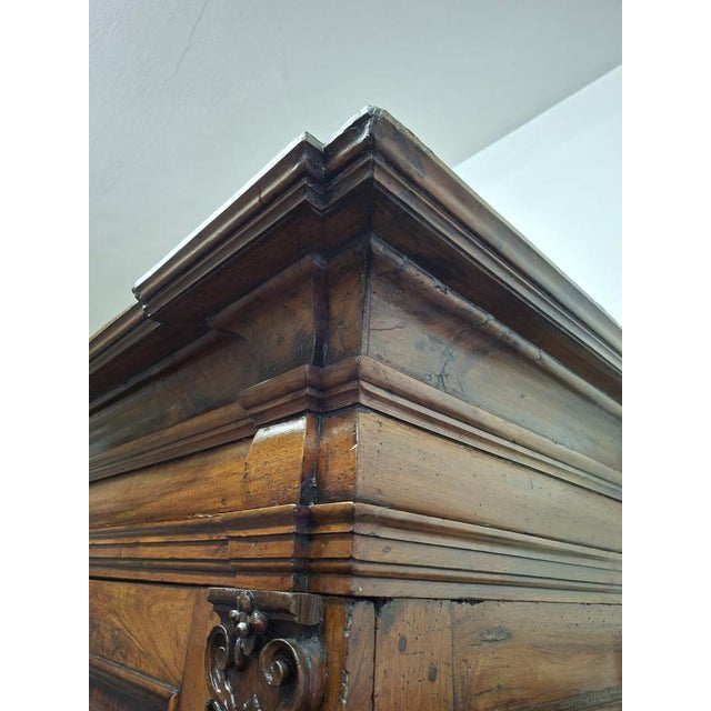 Late Baroque Genoese Linen Wardrobe in Walnut, 17th Century For Sale - Image 13 of 18