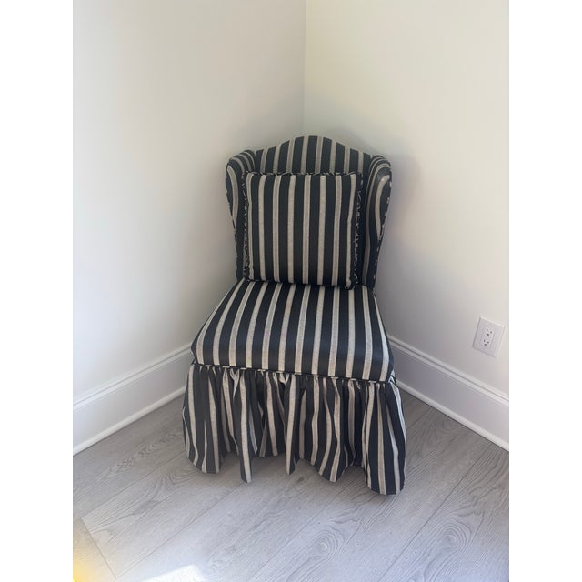 Custom made Beautiful Slipper Chair. Like new.Pet and kid free.