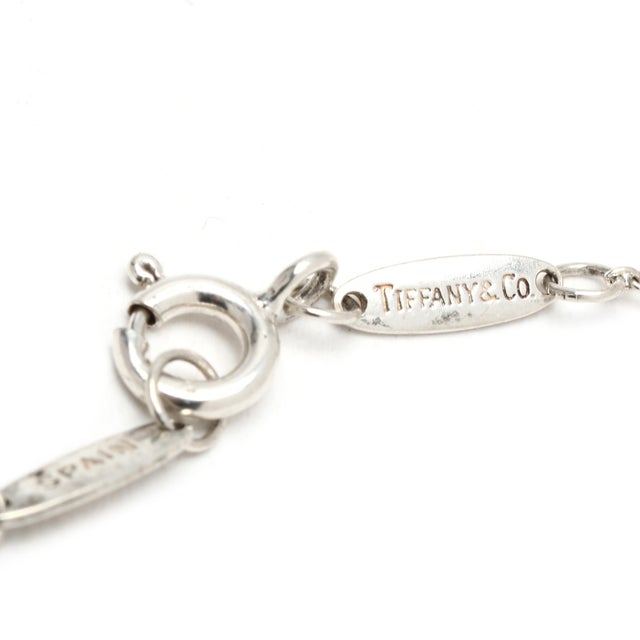 Modern Tiffany & Co Elsa Peretti Large TeardropPendant Necklace, Sterling Silver, 24 In For Sale - Image 3 of 7