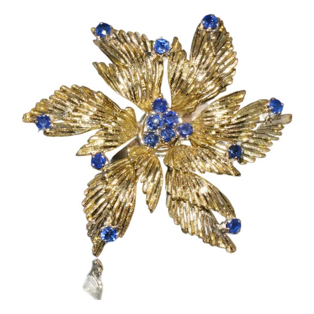 Gorgeous Natural 1.10Cts Sapphire 18K 750 Solid Gold Floral Cocktail Ring, size 6.25 For Sale