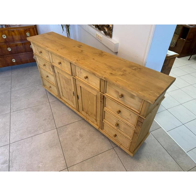 Rustic Farmhouse Chest of Drawers in Pine For Sale - Image 4 of 15