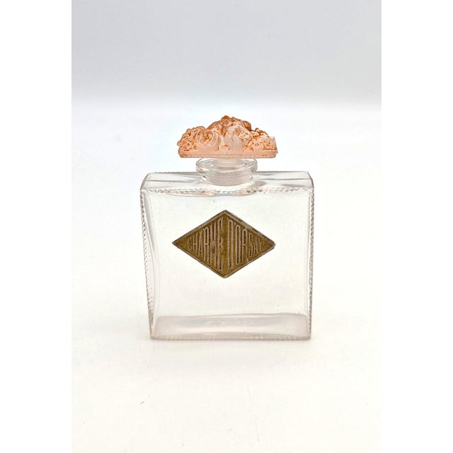 Glass René Lalique Fleurs De France Perfume Bottle for Dorsay with Original Label, Ca. 1919 by René Lalique, 1890s For Sale - Image 7 of 7