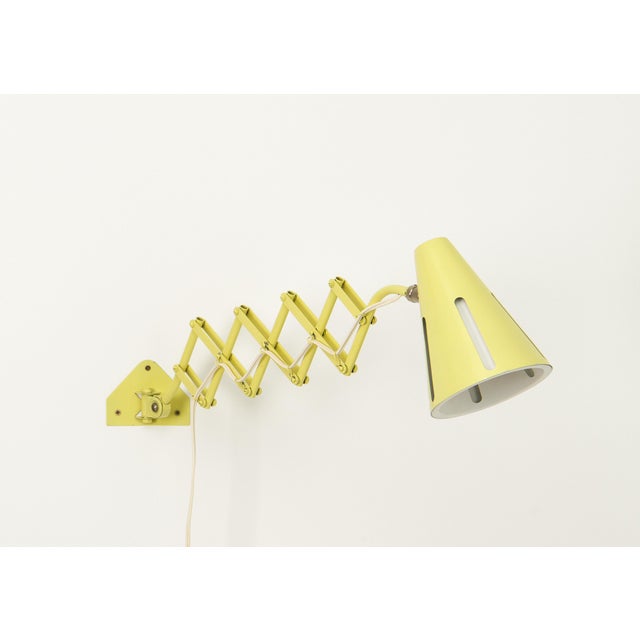 Vintage Scissor Wall Lamp by H. Th. J. A. Busquet for Hala Zeist, 1950s For Sale - Image 4 of 12