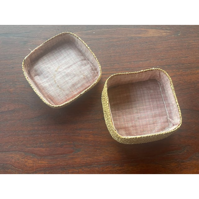 Workaday Handmade Mid 20th Century Square Wicker Basket With Fitted Lid and Raised Flowers For Sale - Image 4 of 4