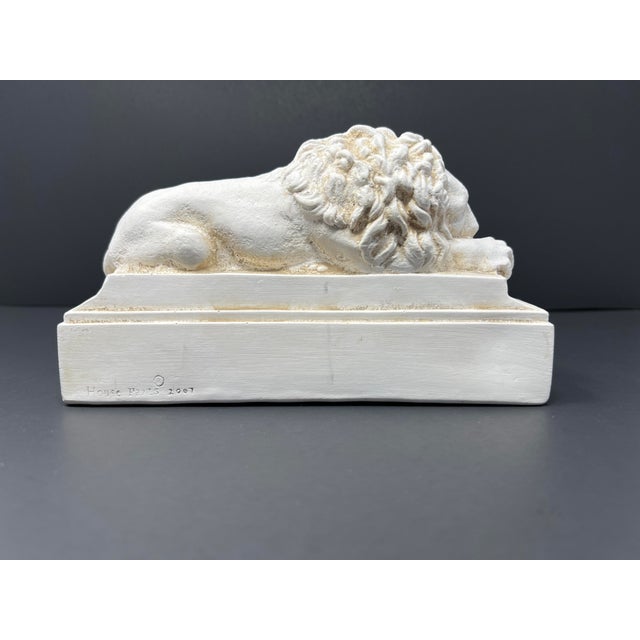 Sculpture Materials 1990s Neoclassical Recumbent Lion Bookends by House Parts – Ivory Architectural Library Decor, Pair For Sale - Image 7 of 11