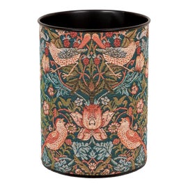 Example of Wastebaskets and Trashcans