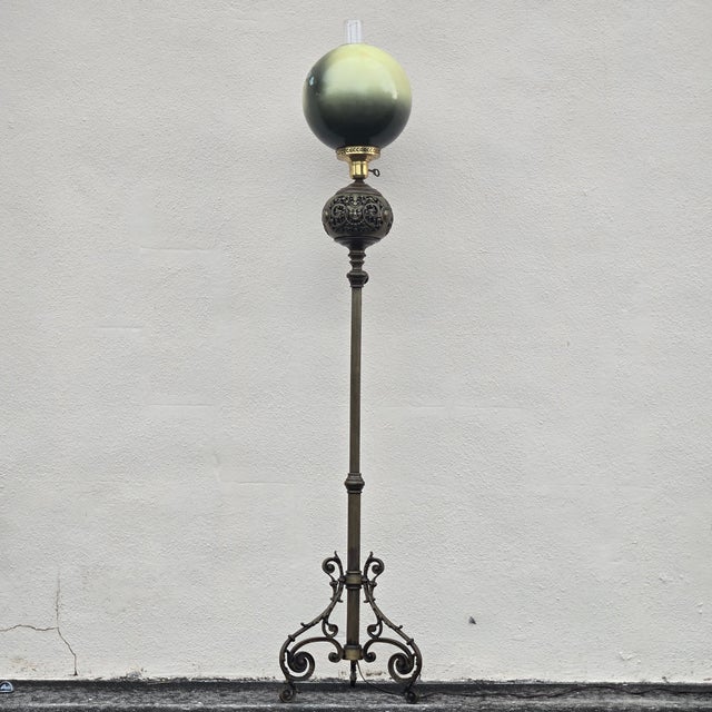 Victorian Antique Bradley & Hubbard Style Electrified Oil Adjustable Height Parlor Floor Lamp For Sale - Image 3 of 18