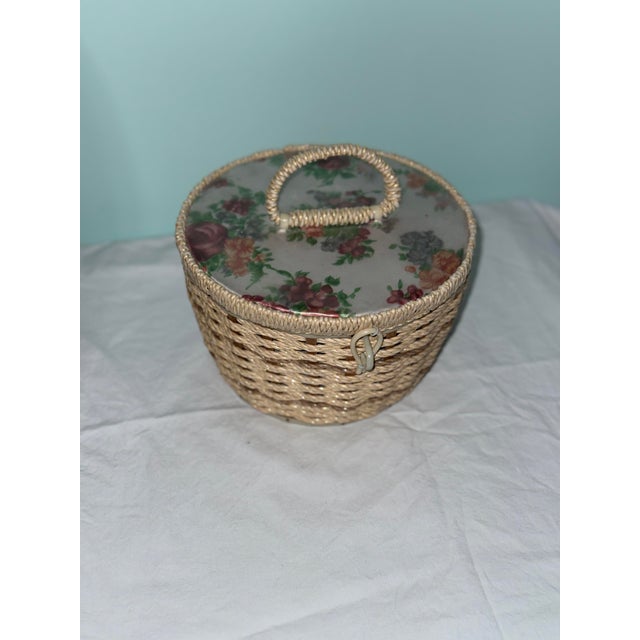 Vintage Wicker Woven Sewing Basket With Lid For Sale In Washington DC - Image 6 of 7