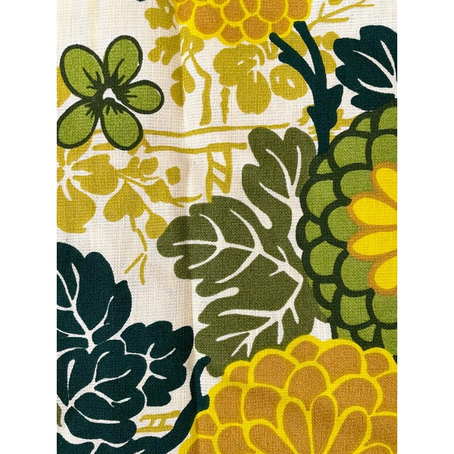 Mid-Century Modern Vintage MCM House’n Home Fabrics Screen Print Green Yellow Floral. 6 Yards For Sale - Image 3 of 5