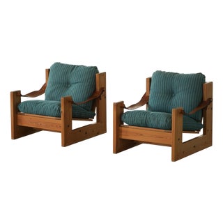 Swedish Modern Pine Lounge Chairs with Leather Armrests, 1970s, Set of 2 For Sale