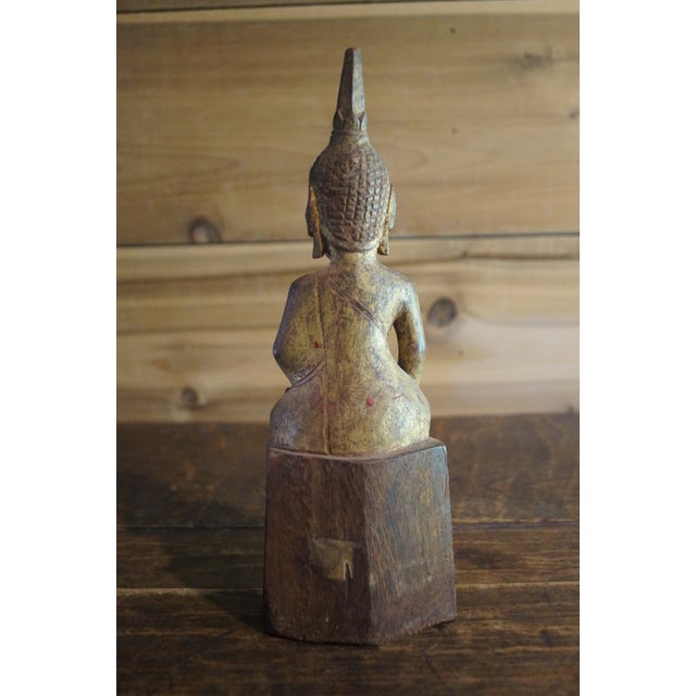 1910s Gilded Carved Wood Burmese Buddha For Sale In San Antonio - Image 6 of 8