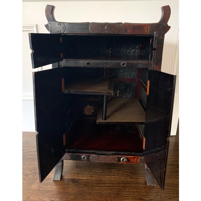 18th Century Rare Japanese Traveling Cabinet Oi Edo Period For Sale - Image 11 of 16
