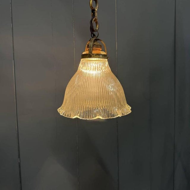 Small Pressed Glass Pendant Lamp with Chain and Ceiling Rose from Holophane, 1930s For Sale - Image 9 of 18