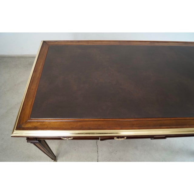 1960’s Hollywood Regency Leather & Brass Trim Writing Desk by Sligh Furniture For Sale In Los Angeles - Image 6 of 12