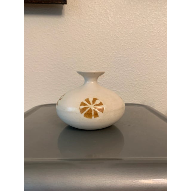 Tan Vintage 1960s Omc Japan Mini Bud Vase For Sale - Image 8 of 8