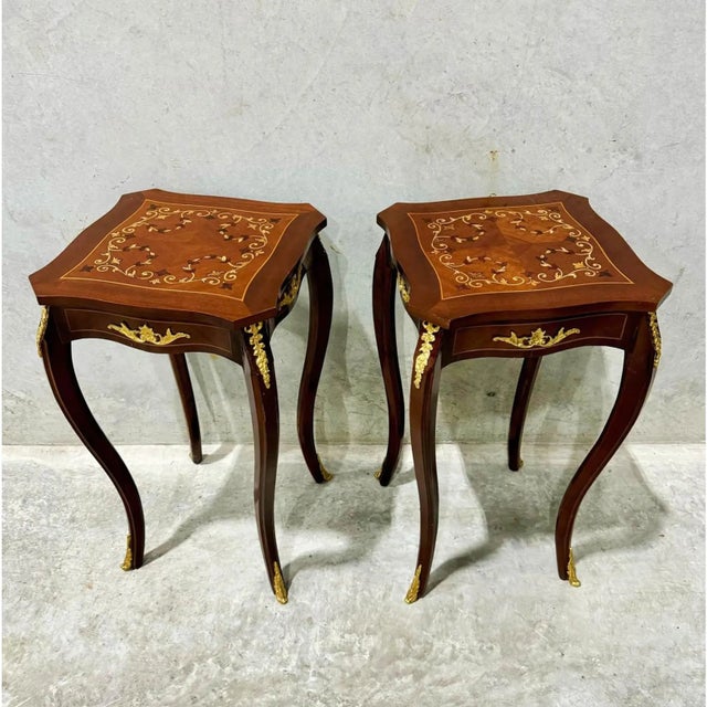 French Style Side Table Set – Pair of Copper Gold Accent Tables For Sale In Miami - Image 6 of 6