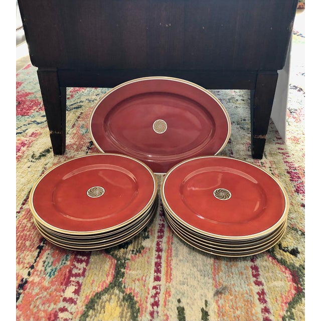 1970s Fitz and Floyd Medaillon d'Or Orange Terra Cotta Plates and Platter - Set of 13 For Sale In Dallas - Image 6 of 9