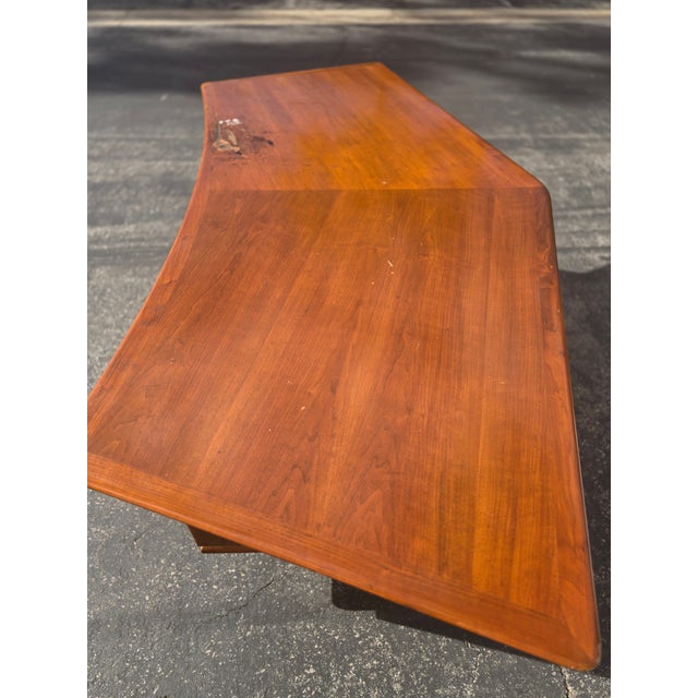 1970s Vintage Mid Century Modern Monteverdi Young Style Angular Executive Desk For Sale - Image 5 of 14