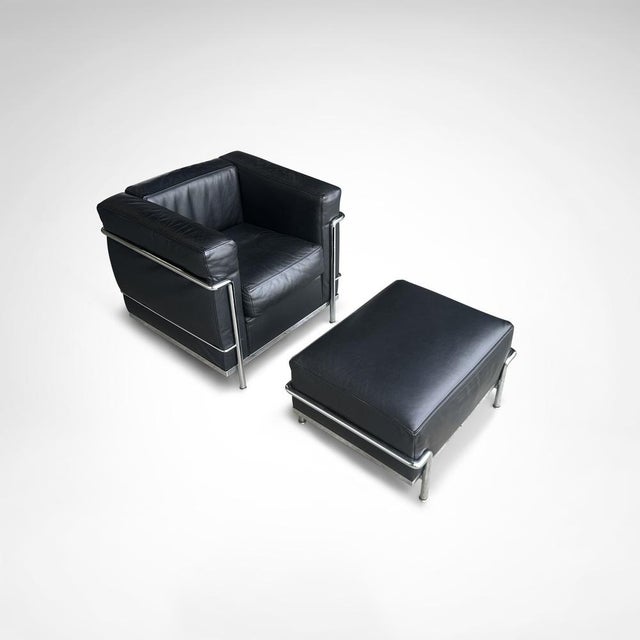 Set of LC2 Armchair and Ottoman by Le Corbusier for Cassina, 1990s For Sale - Image 16 of 16