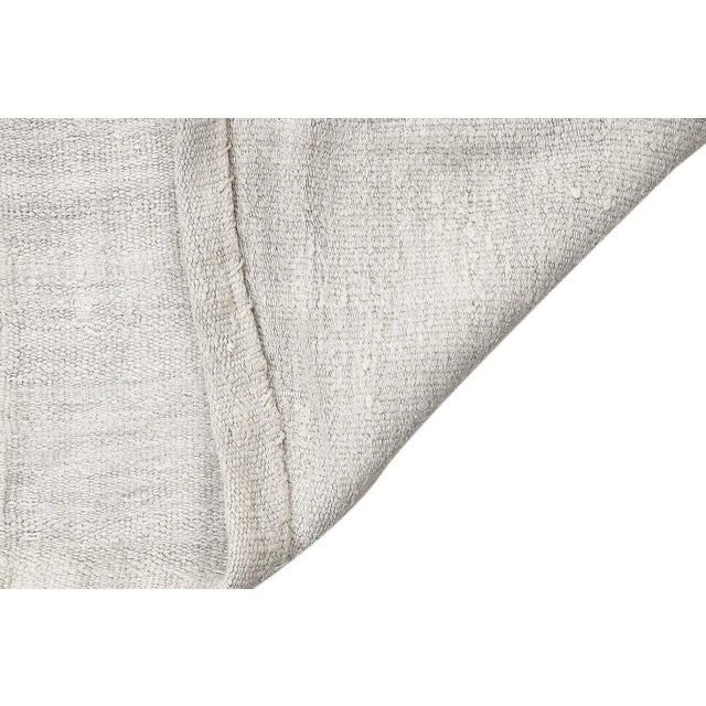 Mid 20th Century Mid 20th Century Mid 20th Century White Vintage Hemp Kilim Rug For Sale - Image 5 of 7