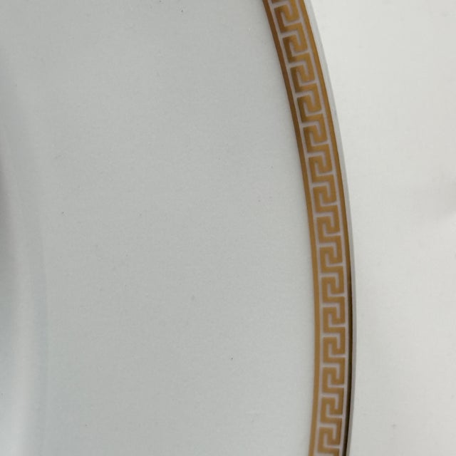 Medaillon Méandre d’Or Service Plate by Versace for Rosenthal, 1990s For Sale - Image 3 of 5
