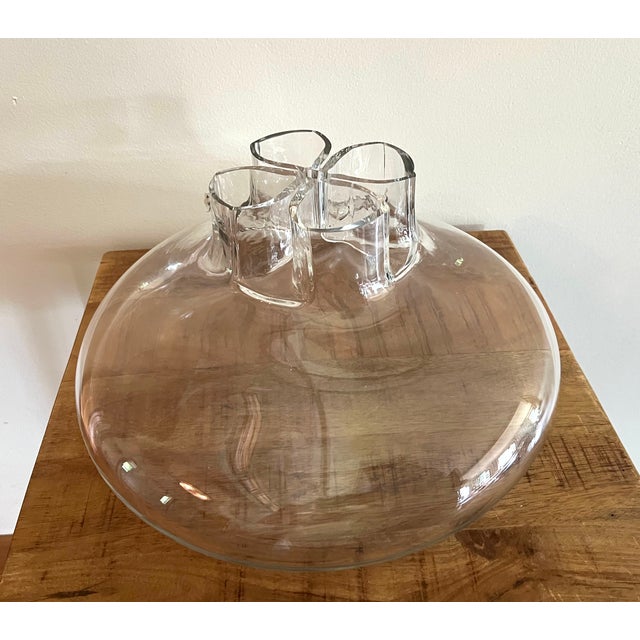 Mid-Century Modern Rare Alfredo Barbini Murano Hand-Blown Art Glass Lotus Vase / Centerpiece Bowl With Four-Petal Opening, Italy, 13” For Sale - Image 3 of 14