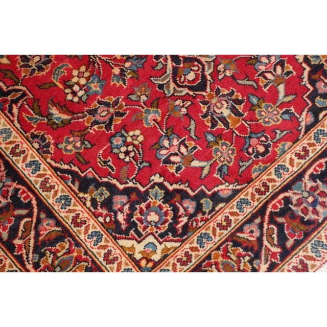 Kashan Rug in Hand-Knotted Wool For Sale - Image 6 of 11