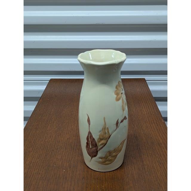 Mid 20th Century Vintage Royal Haeger Vase Mid Century 8 1/4" Orange Tan Beige Flowers Leaves For Sale - Image 5 of 5