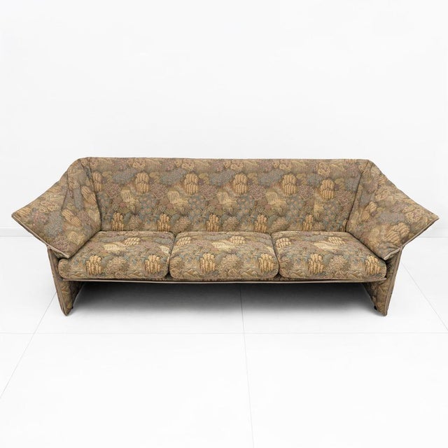 Mid-Century Modern Jacquard Fabric La Stelle Sofa by Mario Bellini for B&B Italia, 1970s For Sale - Image 3 of 12