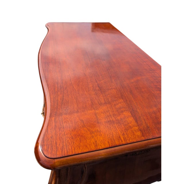 Pair of Vintage Henredon Louis XV Bombé Walnut Chests / Oversized Nightstands For Sale - Image 10 of 10