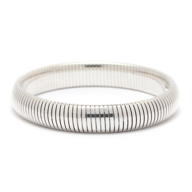 Modern Stretchy Bangle Bracelet, Sterling Silver, Circumference 6.25 In For Sale - Image 3 of 5