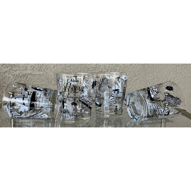 Contemporary Circa 1980 “Aloha Hawaii”-Themed Lowball Glasses Attributed to Federal Glass – Set of 4 For Sale - Image 3 of 18