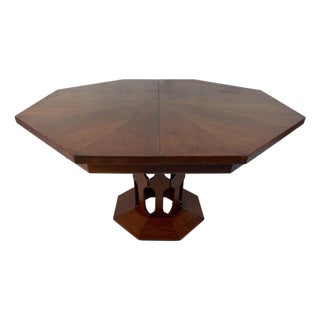 Mid-Century Modern Octagonal Expanding Dining Table by Walter of Wabash For Sale