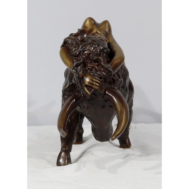 Majera, La Déesse Europe rencontrant le Taureau, 20th Century, Bronze For Sale - Image 12 of 18