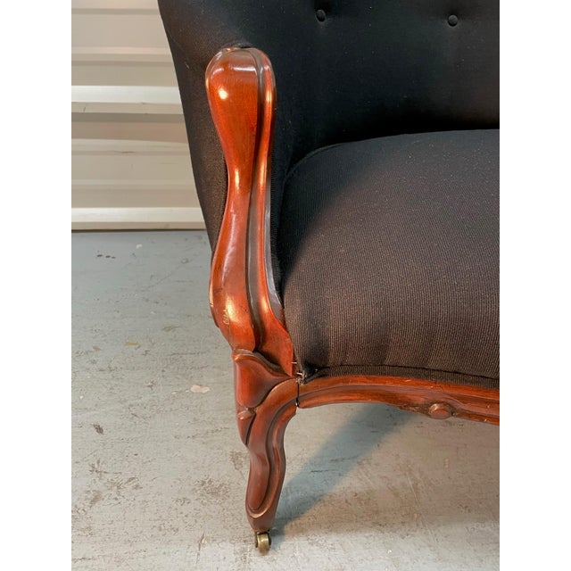 Mid 19th Century Victorian Loveseat Couch For Sale In New York - Image 6 of 6