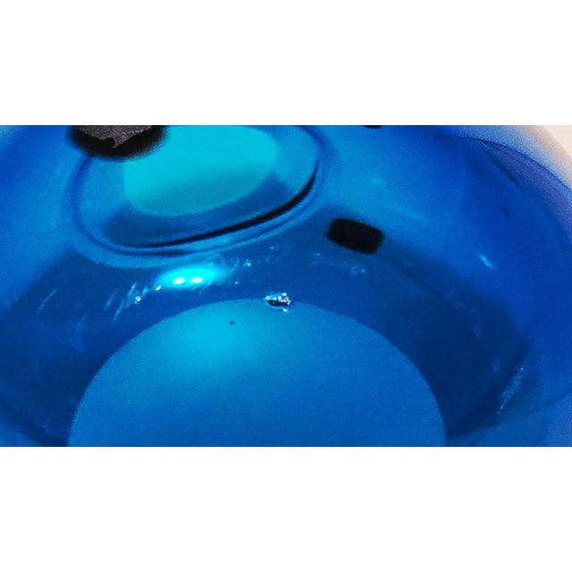 Sharon Fujimoto Studio Art Glass Vase – Deep Blue With Geometric Inclusions For Sale - Image 11 of 11