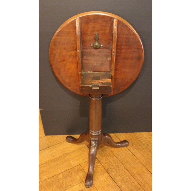 Mid 18th Century Circa 1750 English George II Period Small Tilt-Top Table For Sale - Image 5 of 8