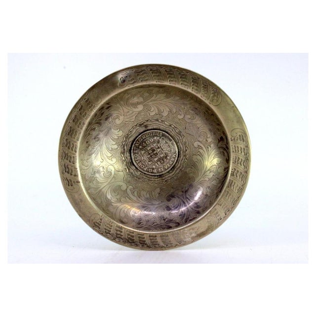 Silver Candy Box with Engraved Floral Motifs and a Reis Coin Central, in Very Good conditions. Designed 1920 to 1949 This...