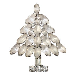 Vintage Signed Napier Book Piece Christmas Tree Frosted White Rhinestone Brooch For Sale