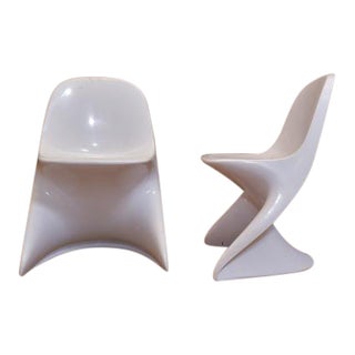White Casalino Childrens Chairs. By Alexander Begge for Casala, Germany, 1977 - a Pair For Sale