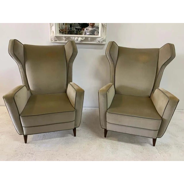1960s Italian Wing-Back Armchairs in the Style of Ponti - A Pair For Sale - Image 5 of 13